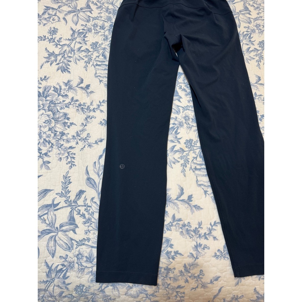 Lululemon On the Fly Pant Navy Blue Luxtreme Drawstring Waist Size 4 28" Inseam